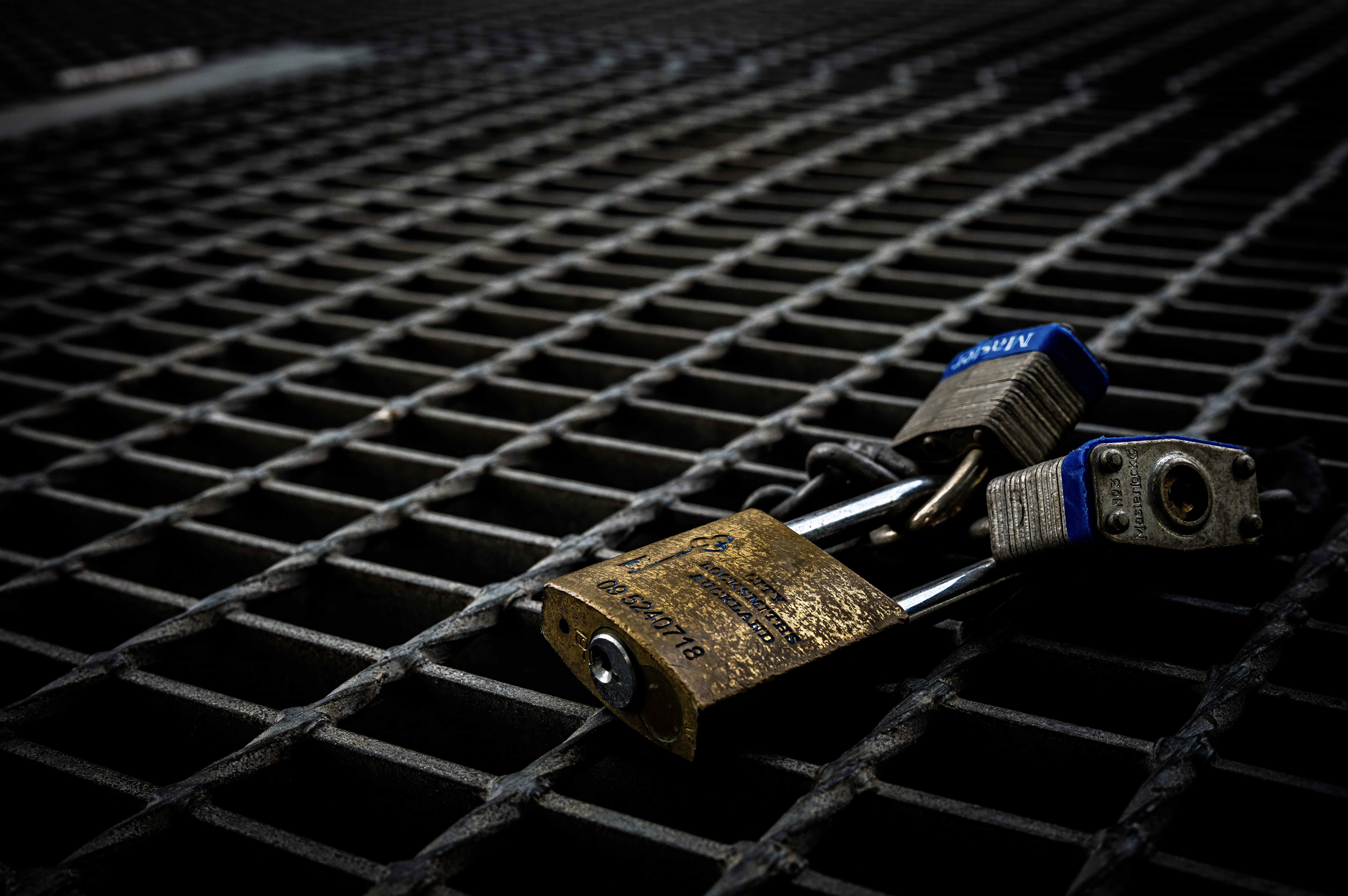 Exhaust hatch locks